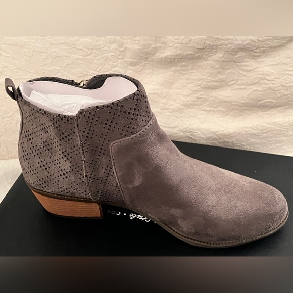 NIB Dr Scholl’s Brianna Ankle Boot Gray/Dark Shadow MM Material Size 7M - Picture 7 of 8